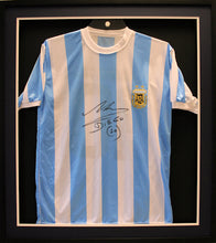 Load image into Gallery viewer, Readymade Shirt Frame. Black Box Frame.